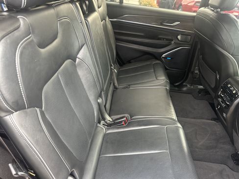Used 2022 Jeep Grand Cherokee L Overland image 29