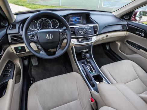 Used 2013 Honda Accord EX image 22