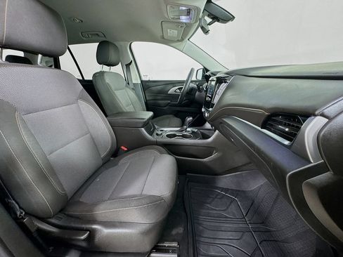 Used 2019 Chevrolet Traverse LS w/ LPO, Floor Liner Package FWD image 33