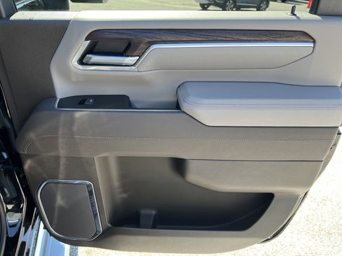 New 2026 GMC Sierra 2500 SLT w/ SLT Premium Package image 21