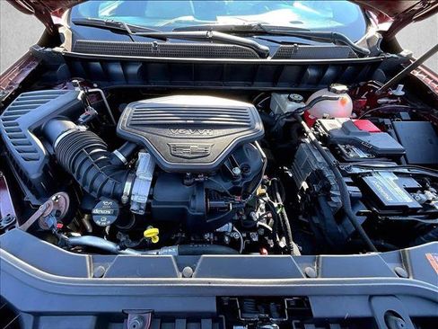 Used 2018 Cadillac XT5 Luxury w/ Driver Awareness Package image 11