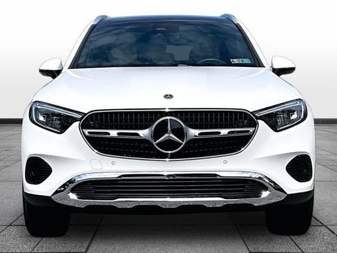 Used 2026 Mercedes-Benz GLC 300 4MATIC image 2