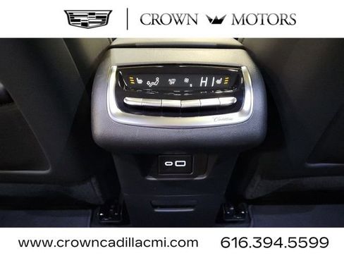 Certified 2025 Cadillac XT6 Premium Luxury image 25