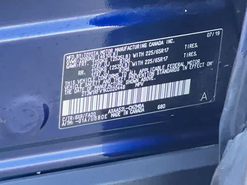 Used 2019 Toyota RAV4 XLE w/ Convenience Package FWD image 22