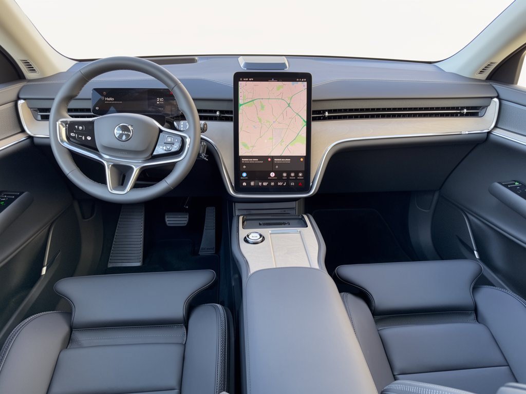 Certified 2025 Volvo EX90 Plus AWD/4WD image 17