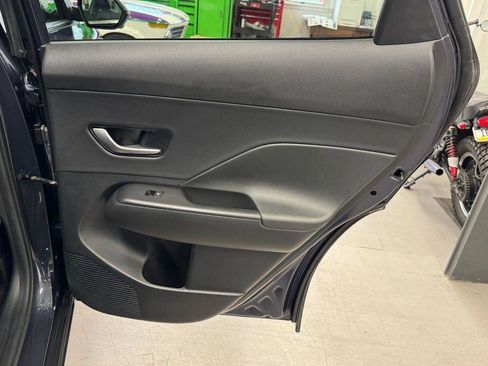 Used 2024 Hyundai Kona Limited image 20