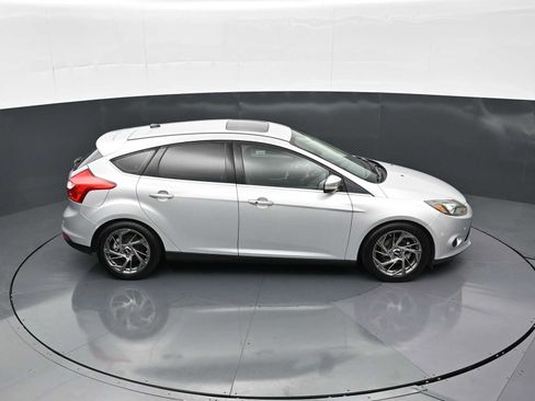 Used 2014 Ford Focus Titanium FWD image 18