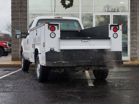 Used 2015 Ford F250 XL image 4