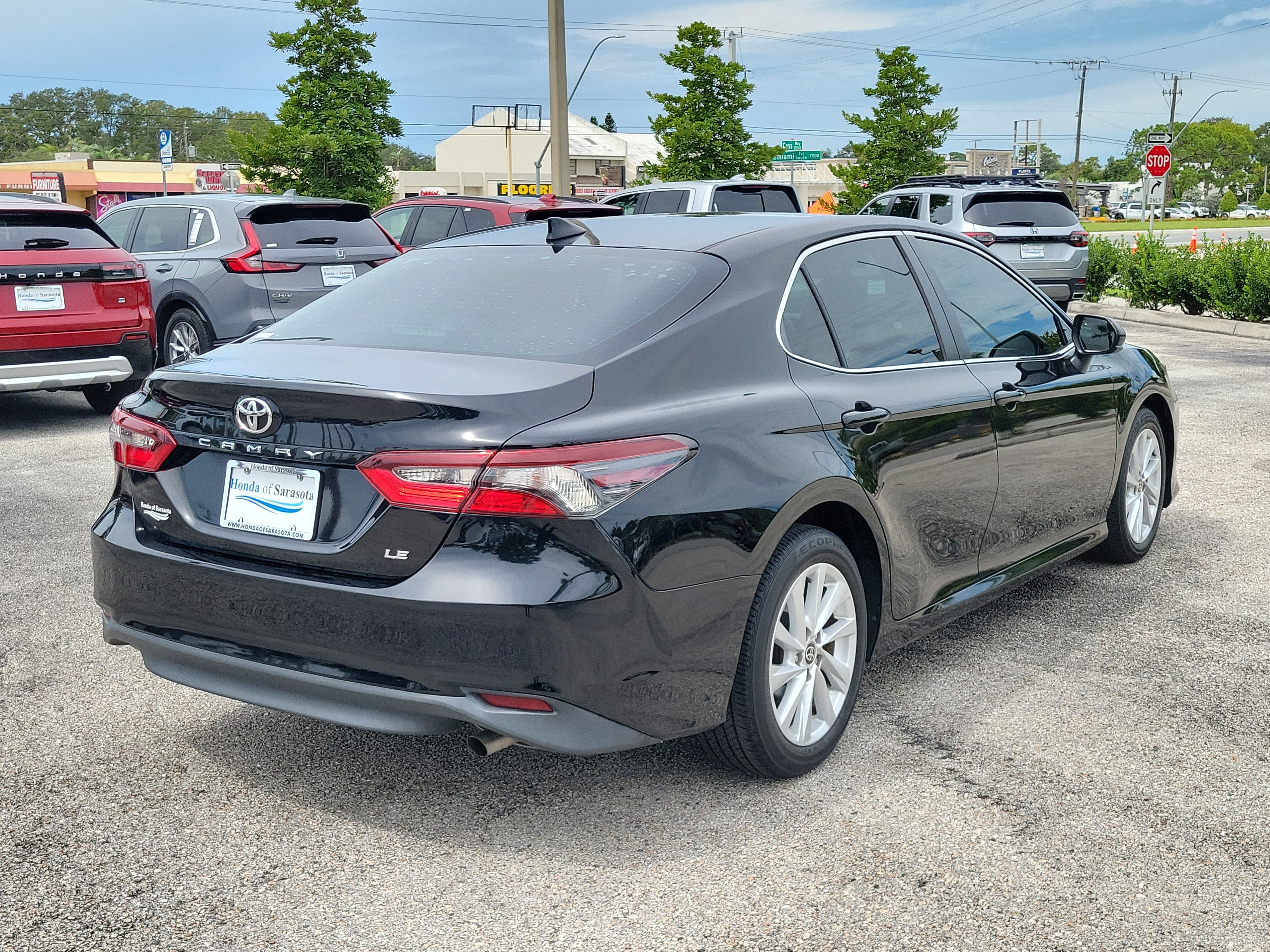 Used 2023 Toyota Camry LE FWD image 7