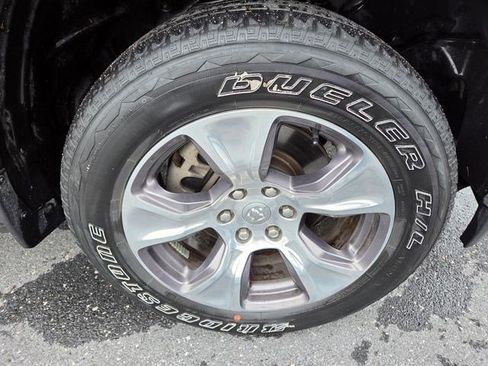 Used 2023 RAM 1500 Laramie image 28
