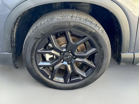 Used 2025 Honda Pilot Elite image 34