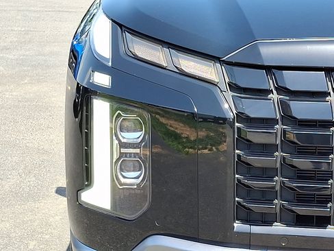 Used 2025 Hyundai Palisade Limited AWD/4WD image 9
