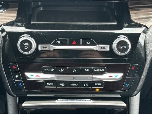 Certified 2023 Ford Explorer Limited w/ Equipment Group 301A image 24