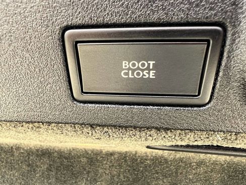 Used 2014 Bentley Continental GT V8 S image 32