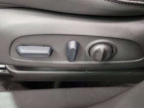 Used 2023 Buick Encore GX Select w/ Sport Touring Package FWD image 23