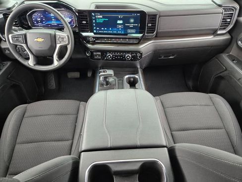 Used 2024 Chevrolet Silverado 1500 LT AWD/4WD image 15