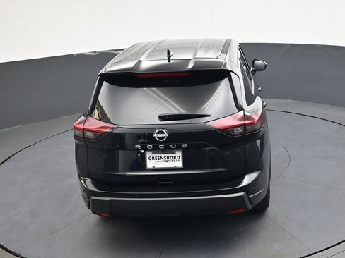 Used 2025 Nissan Rogue SV image 31