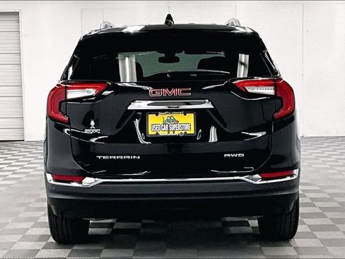 Used 2024 GMC Terrain SLT AWD/4WD image 5
