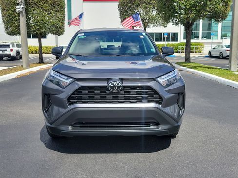 Used 2025 Toyota RAV4 LE image 4