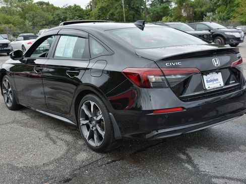 Used 2025 Honda Civic Sport Touring image 3