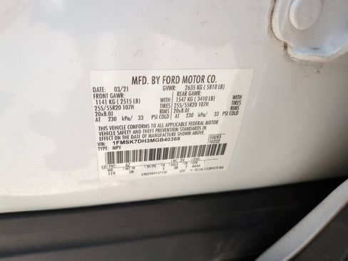 Certified 2021 Ford Explorer XLT w/ Equipment Group 202A RWD image 39