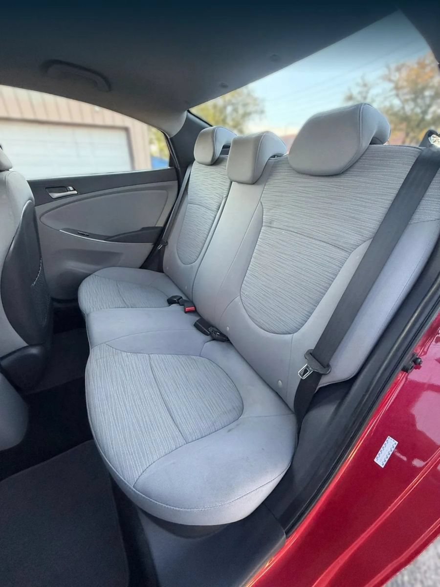 Used 2017 Hyundai Accent SE FWD image 19