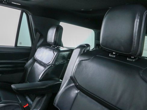 Used 2025 Ford Expedition Platinum w/ Stealth Appearance Package AWD/4WD image 26