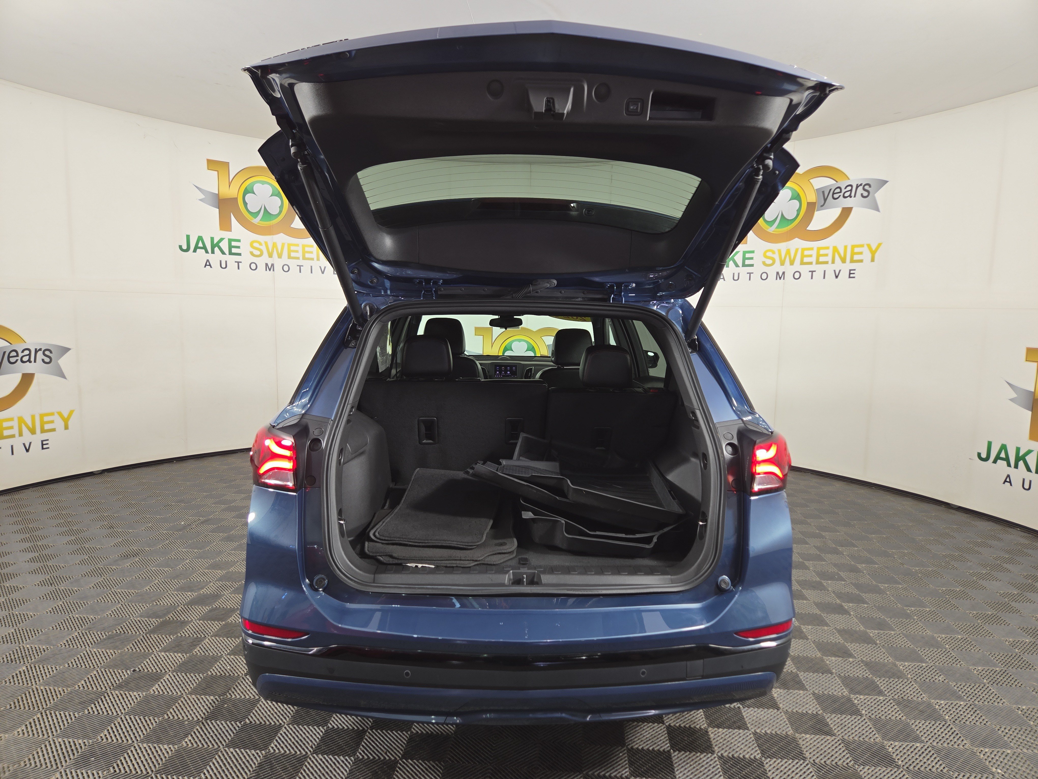 Certified 2024 Chevrolet Equinox RS FWD image 32