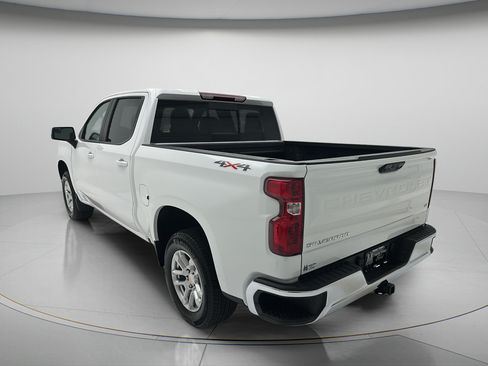Used 2025 Chevrolet Silverado 1500 LT w/ Leather Package AWD/4WD image 6
