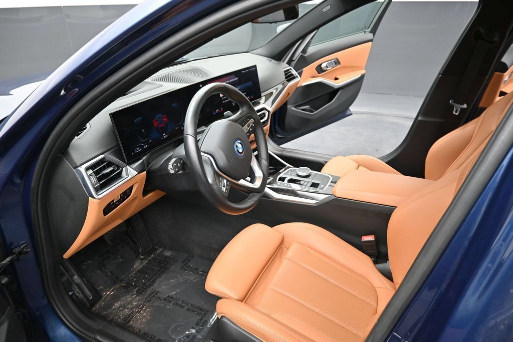 Used 2023 BMW 330e xDrive w/ Premium Package AWD/4WD image 13