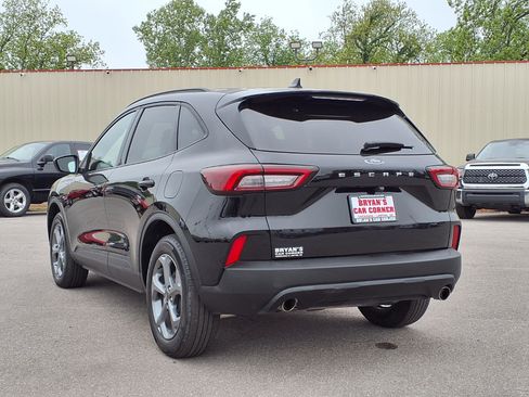 Used 2025 Ford Escape ST-Line AWD/4WD image 3
