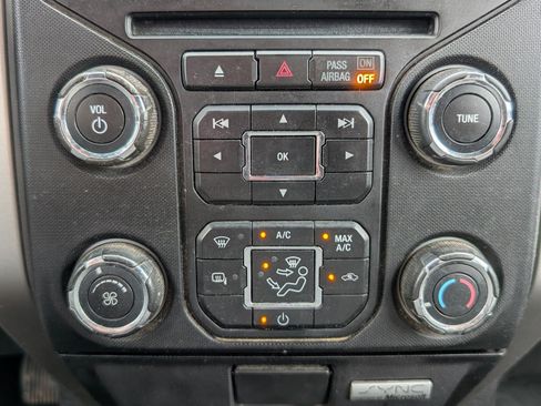 Used 2014 Ford F150 XLT w/ XLT Chrome Package AWD/4WD image 17