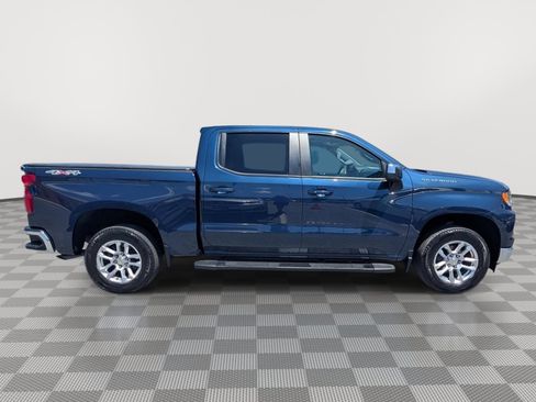Used 2023 Chevrolet Silverado 1500 LT AWD/4WD image 6