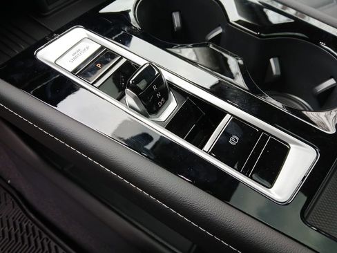 New 2026 Volkswagen Atlas SE image 23