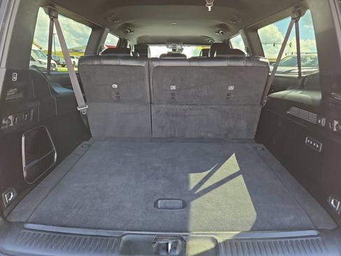 Used 2024 Jeep Wagoneer L Series II w/ Flexible Seating Group AWD/4WD image 36