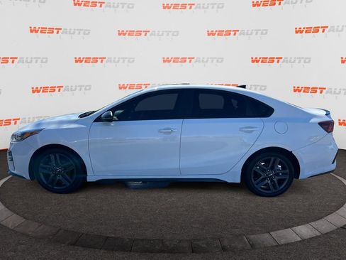 Used 2021 Kia Forte GT-Line w/ GT-Line Premium Package image 2