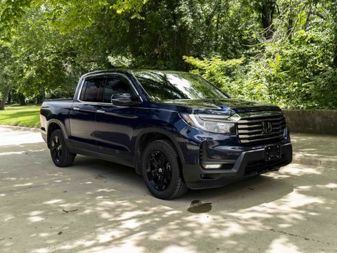 Used 2023 Honda Ridgeline RTL-E image 2