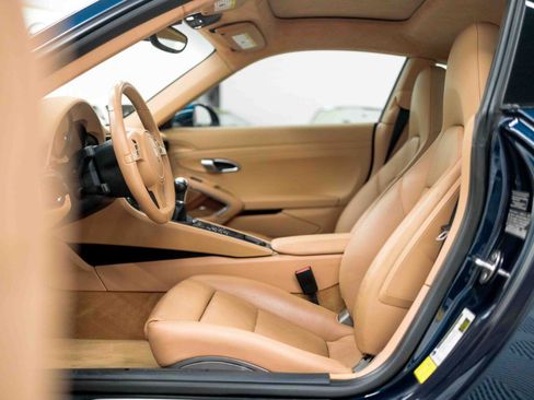 Used 2012 Porsche 911 Carrera S RWD image 38