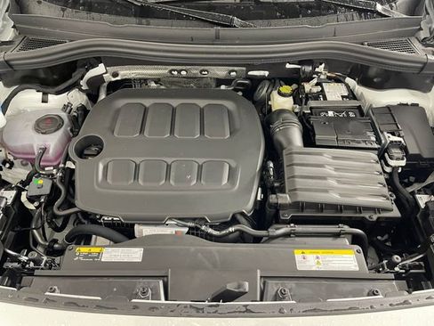 New 2026 Volkswagen Tiguan SEL R-Line AWD/4WD image 15