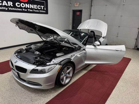 Used 2011 BMW Z4 sDrive30i RWD image 38