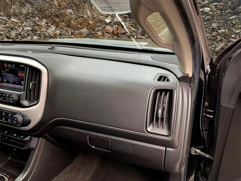 Used 2015 GMC Canyon SLE w/ SLE Convenience Package image 13