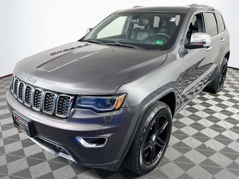 Used 2018 Jeep Grand Cherokee Limited w/ Luxury Group II AWD/4WD image 3