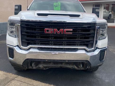 Used 2020 GMC Sierra 2500 4x4 Crew Cab w/ Convenience Package image 4