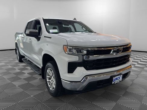 Used 2023 Chevrolet Silverado 1500 LT w/ LPO, Dark Essentials Package AWD/4WD image 7