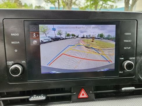 Used 2023 Kia Sportage LX image 22