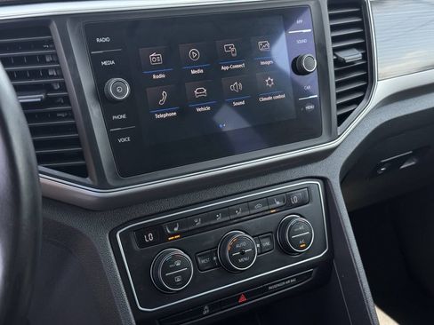 Used 2019 Volkswagen Atlas SE AWD/4WD image 18