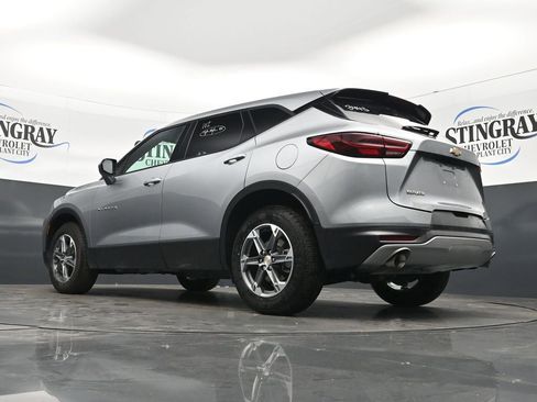 Used 2025 Chevrolet Blazer LT FWD image 21