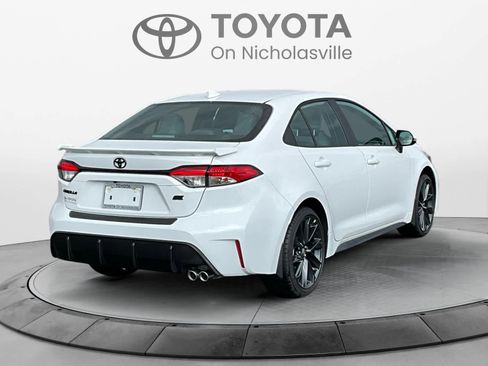 Used 2026 Toyota Corolla SE image 6