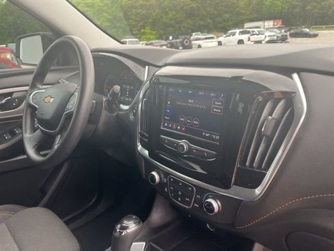 Used 2020 Chevrolet Traverse LS FWD image 21