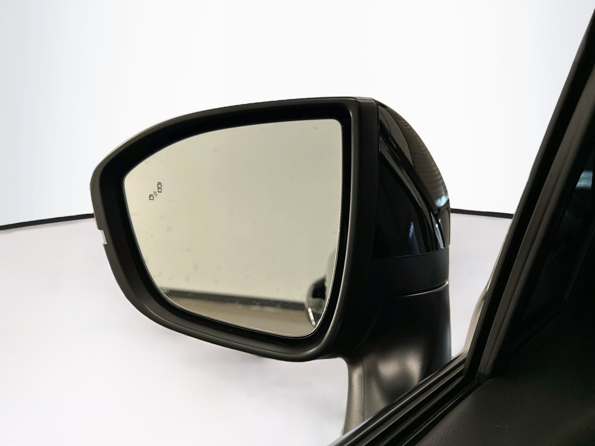 Used 2025 Nissan Murano SV AWD/4WD image 16
